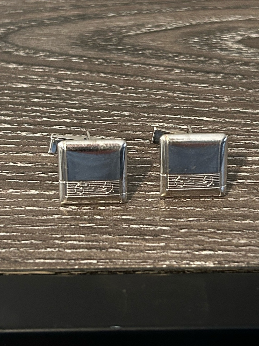 Scroll design cufflinks - Picture 3 of 6